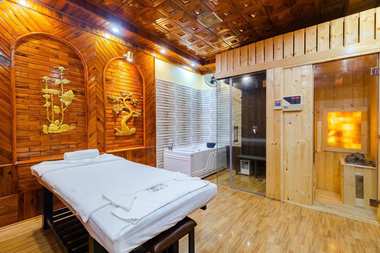 Huong Gia Theking Hotel מראה חיצוני תמונה